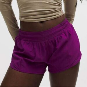 Lululemon Hotty Hot Low-Rise Lined Short 2.5" Chilled Grape - Size 12